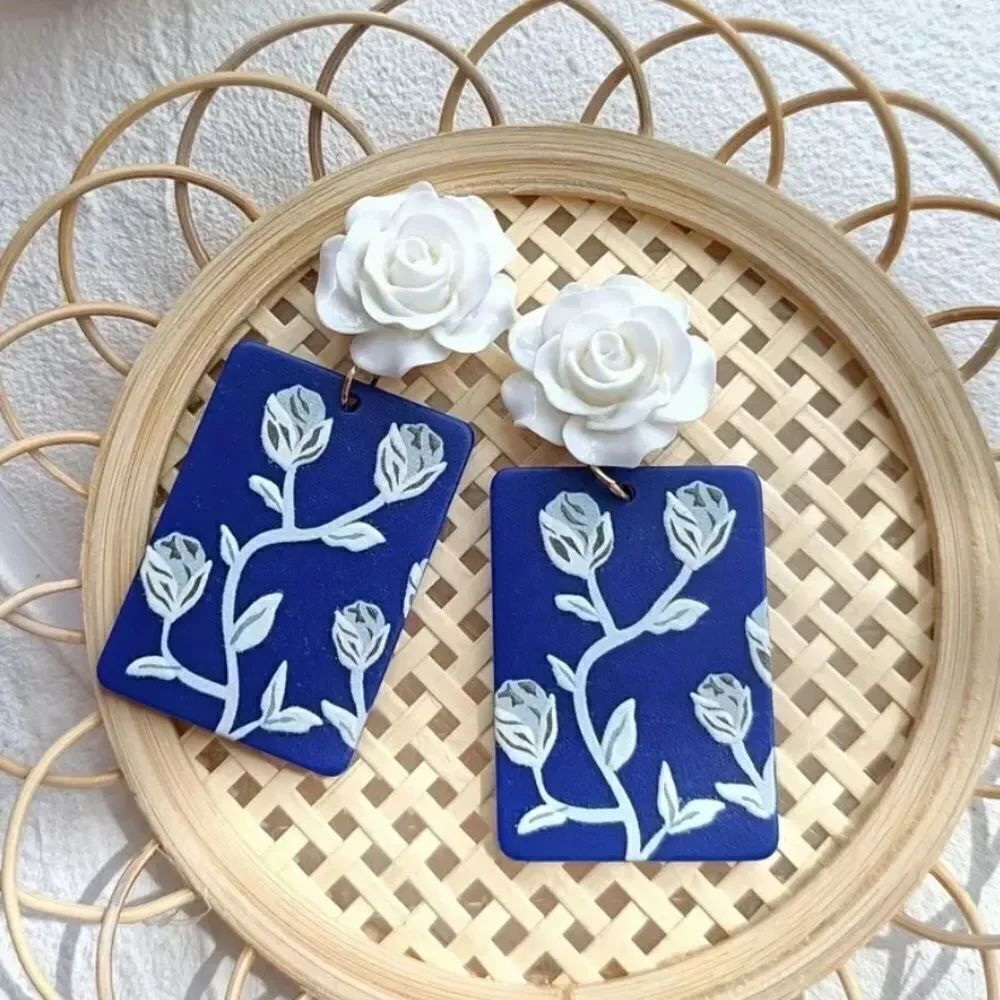 ✨ 🆕 ✨ Vintage Elegance Blue Resin White Rose Rectangle Dangle Earrings✨